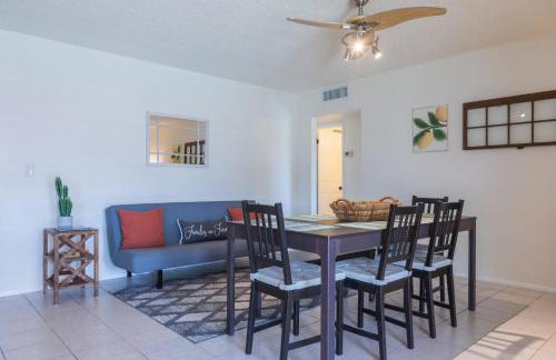 Charming House Pool Near Kiwanis Park Freeways - Foto 16