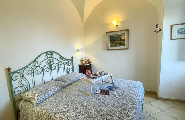 2 bedroom Apartment in Cipressa with garden - Photo 16