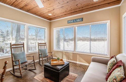 Pure Michigan at Pine Lake - Swim, Boat, Fun! - Foto 2