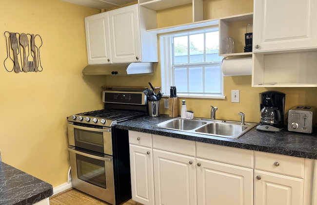 Miami Beach HomeStay - Photo 11