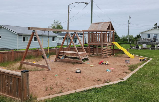 Cavendish Bosom Buddies Cottage Resort - Photo 50