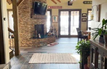 Downeast Sunset Luxury Lakehouse - Photo 24