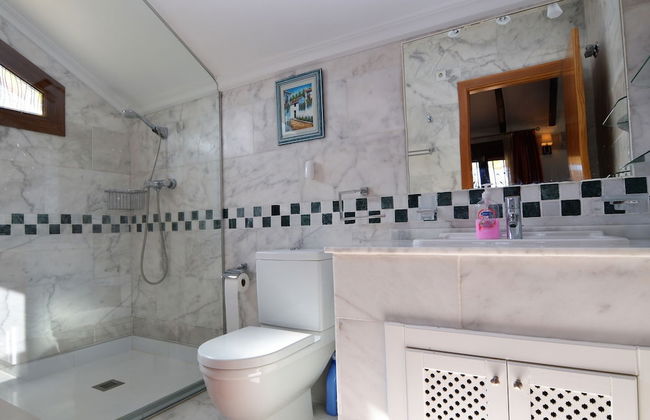 Great Villa With Algorva With a View of the Golf Course - Foto 15