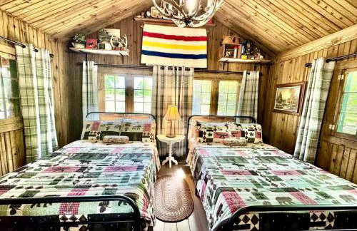 Tranquil Riverfront Cabin Retreat with Wildlife, Trails & Open Skies in Tahlequah, Oklahoma - Foto 38