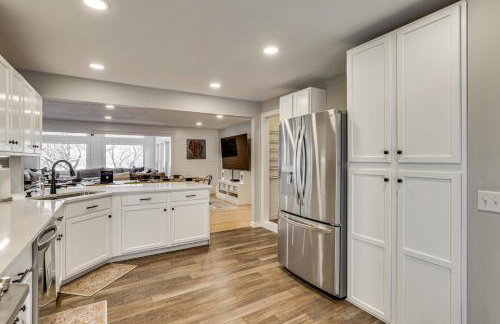 Hot Tub, Dock and Sauna! Lake Wisconsin Retreat - Foto 10