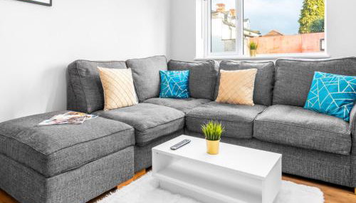 Two Bedroom Apartment - Two Parking Spaces - Fast Wi-Fi 1AS - Foto 2