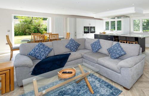 NEW! Stunning & Huge 5BR with Parking & Garden - Perfect for Families & Groups! Excellent Location - Foto 13