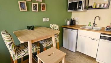 Genas Azieu - Le Chalet, La Bastide, Le Loft, Le Mas et la Paillote - Foto 5