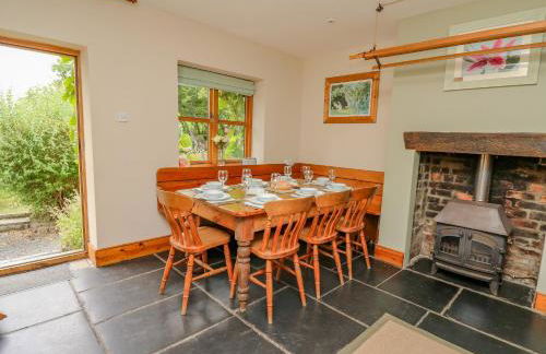 Byrdir Cottage - Photo 8