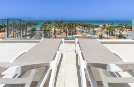 Calm Beach Apartments - Photo 3