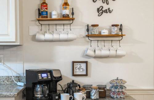 The Kirby House: King Bed, Hot Tub, Game Rooms, Gym - Foto 9