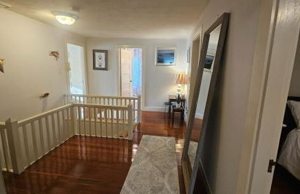 Big New England Family Home; walk to beach, shops - Foto 32