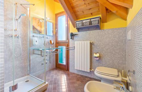 Lovely Orange House - Photo 10