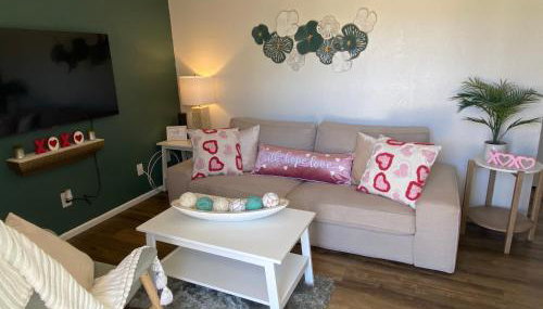 Contemporary 2-Bedroom Rental Unit - Foto 5