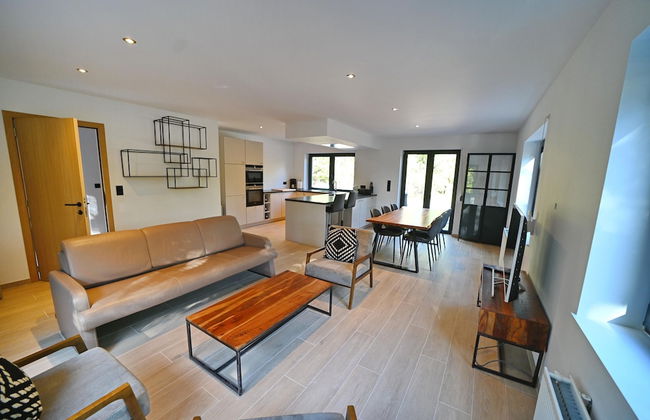 Chalet Near Durbuy With Forest & Hot Tub - Foto 11