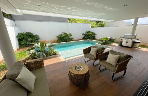 Casa moderna alto padrão em condomínio - Foto 1