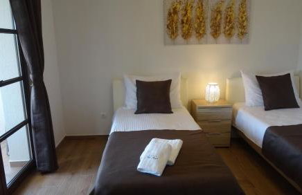 Villa Cecilia - 4 bedrooms, 4 bathrooms, heated inside pool, gym - Photo 25