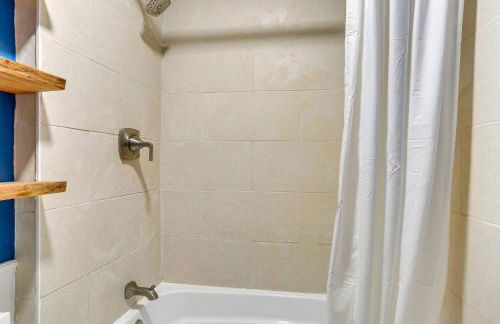 Victorian Lake Oasis Hot Tub Private Lakefront - Foto 48