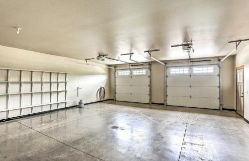 Luxe Spearfish Hideaway Golf, Hike, Explore! - Foto 22