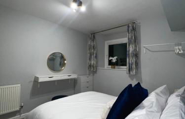 Welsh Getaway Apartment - Town Centre - Photo 16