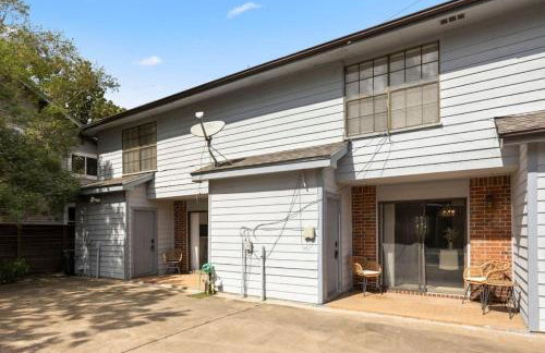 Modern Montrose Townhome Sleeps 10 Walk to Dining & Downtown - Foto 15