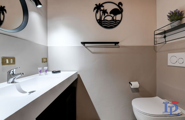 SWAROVSKI Family apartment with pool DesenzanoLoft Official Partner Homes & Villas by Marriott Bonvoy - Foto 37