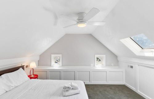 Massive 5BR Historic CozySuites House - Foto 27