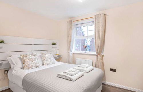 The Roost Group - 8-Bed Home, 5 Mins to M25&A13 - Foto 20