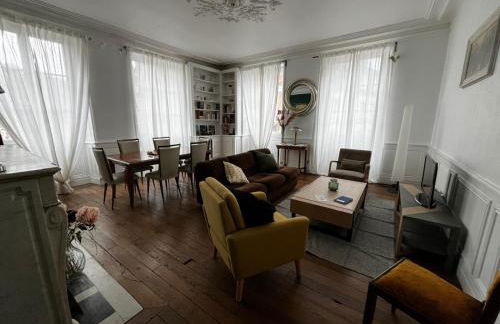 La Villa Louana 2 Charme de l'ancien au cœur de ville - Foto 3