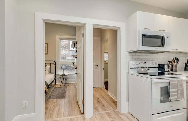 Casa Queen-Unique 2BR Suite- Leslieville - Foto 7