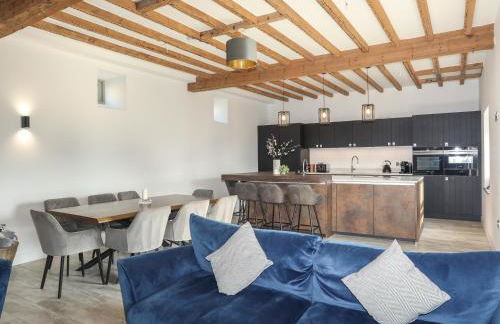 The Stables - Photo 8