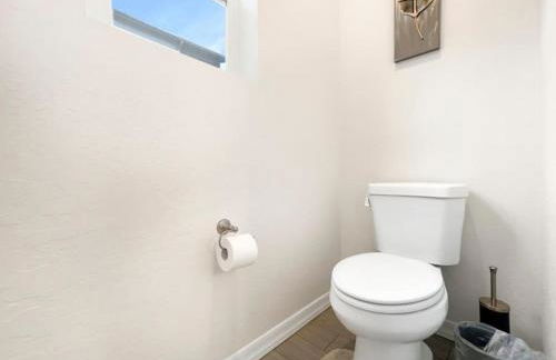 Tiny Timber Tree Home NEW - Foto 16