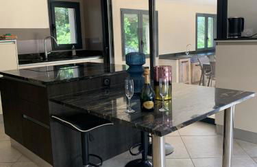 Modern Villa Swimming pool and private Jacuzzi - Foto 12