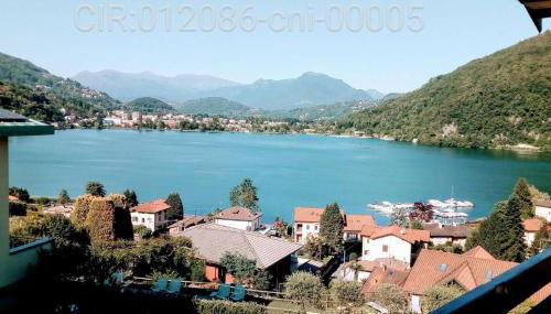 Charming Apartment in Lavena Ponte Tresa - 70m² - Spacious Terrace - Foto 1