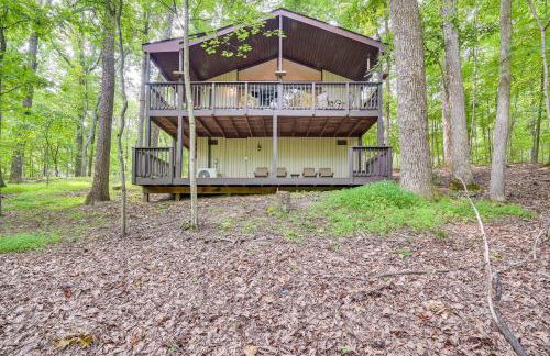 Charming Hedgesville Retreat with Deck and Fireplace! - Foto 23