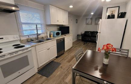 Family-Friendly 3-Bedroom Escape with Boat or RV Parking - Foto 13