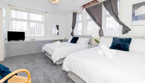 Contractor Stay above bar and restaurant - Foto 2