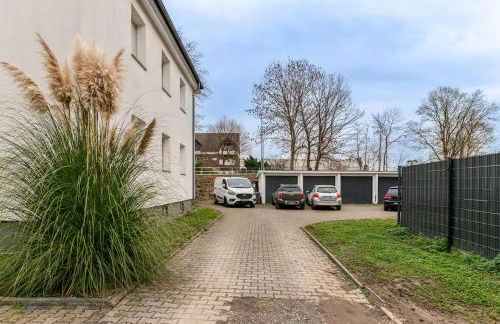 Maybach Apartments - Modern & Spacious, near Düsseldorf Messe, free Private Parking - Foto 49