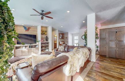 New! Grand Manor - Close to Tamarack and Lake Cascade - Pet friendly - fenced yard - trailer parking - Foto 6