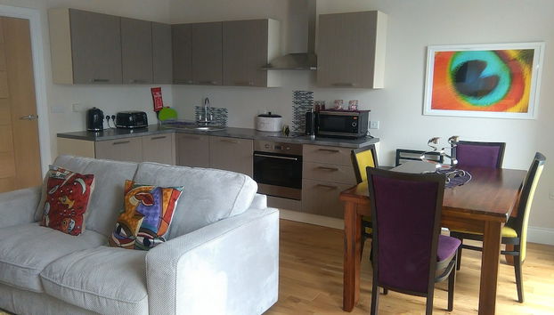 The Castle Apartments - Foto 5, Servicio de comidas en la habitación