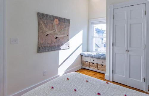 A Peaceful Oasis on Munjoy Hill - 4br2ba House & Parking - Foto 23