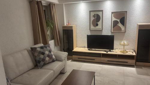 gemütliche Kellerwohnung, eigenes Bad & Küche - Foto 1