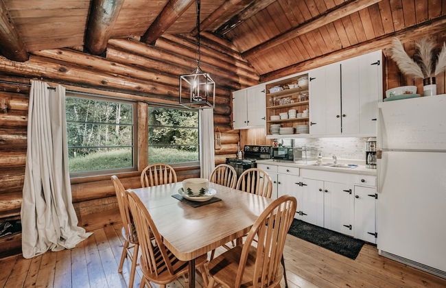 76GS - Genuine Log Cabin - WI-FI - Pets Ok - Sleeps 4 - Foto 6