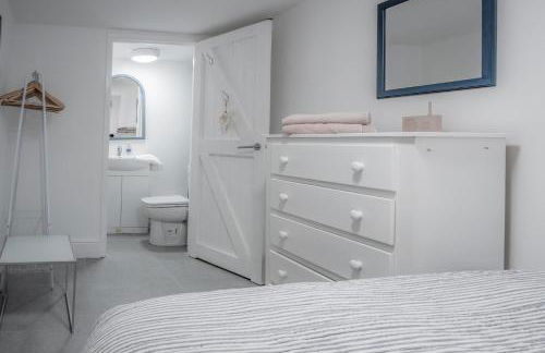 Caleb's Cottage - 4 Bedroom Cottage - Solva - Photo 59