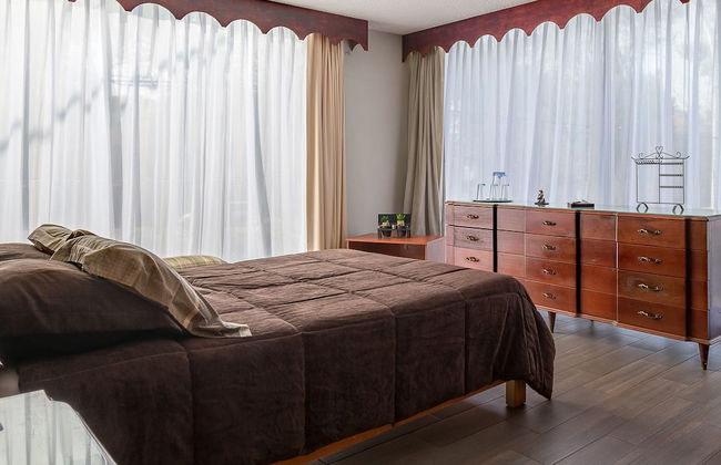 JUUB Private 1 Bedroom at Echegaray - Foto 1