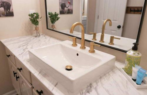 15 Min to UA Private Heated Pool Huge Yard Luxe Master - Foto 50