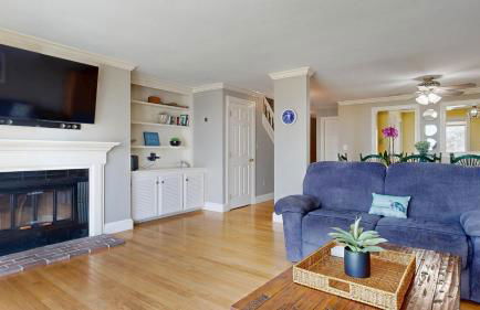 Beauty on the Beach by Bayley Vacation Rentals - Photo 15