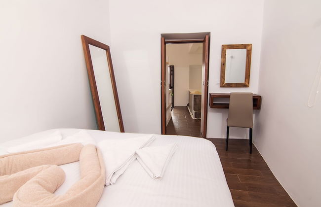 Santorini Luxury Suite w Rooftop Hottub Seaview - Foto 19