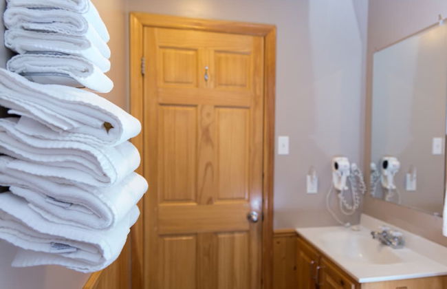 Middle Brook Cottages & Chalets - Photo 58