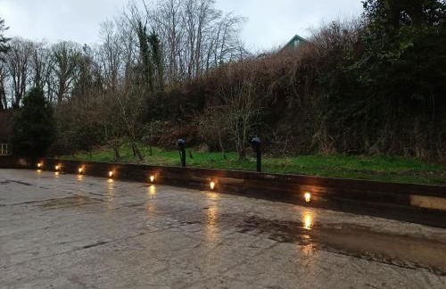 The West Wing at Eriviat Hall Hot Tub - Photo 25